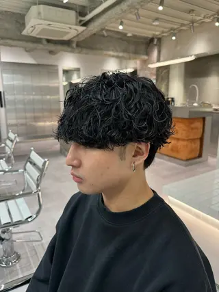 ショート パーマ メンズ 波巻きスパイラルパー マ/シャドウパーマ駿のヘアスタイル