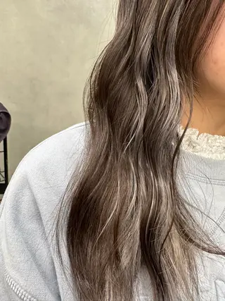 セミロング カラー yu-kiハイトーン /ブリーチ無しカラーのヘアスタイル