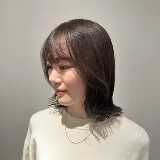 ミディアム 安丸 結夏のヘアスタイル