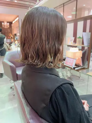 ショート パーマ 関西初の波巻きパーマ コテ巻き風パーマのヘアスタイル