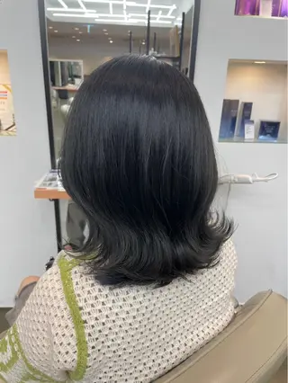 カラー 近藤 理子のヘアスタイル