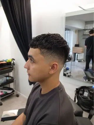 ショート パーマ メンズ INTRO SHIBUYA by Fi-Ne所属・💈メンズフェード 特化DAIYA💈のヘアスタイル