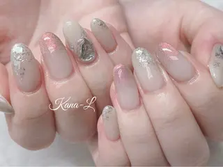 ネイル 芦辺 香奈のネイルデザイン