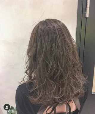 セミロング カラー ヘアアレンジ エグチ アキラのヘアスタイル