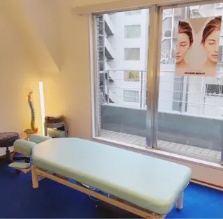 小顔美容鍼専門サロン 渋谷YZのエステ・リラクイメージ