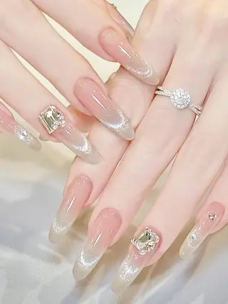 ネイル Miu Miu 🎀 Nailのネイルデザイン