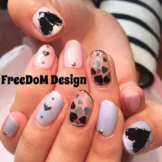 ネイル ＦreeDoＭ   Design所属・W KUMIのネイルデザイン