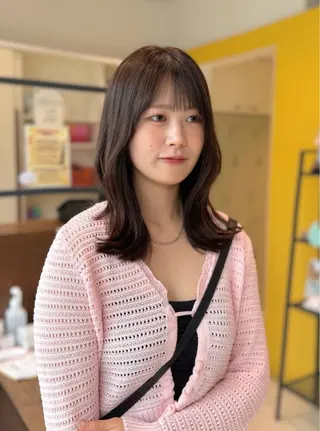 セミロング イヌマル カリンのヘアスタイル