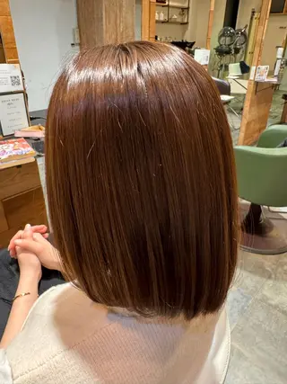 ミディアム 髙橋 瀬那のヘアスタイル
