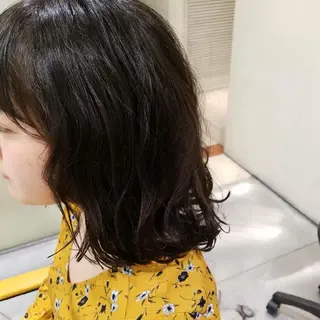 セミロング EMANON名古屋所属・美谷添（ミヤゾエ） まどか大人ヘアサロンのヘアスタイル