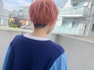 ショート カラー タカハシ ハヤトのヘアスタイル