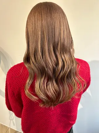 カラー ベージュ/ダブルカラ ー/新潟駅/青柳萌果のヘアスタイル
