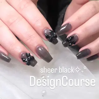 ネイル 🧁fein. nana🩵のネイルデザイン