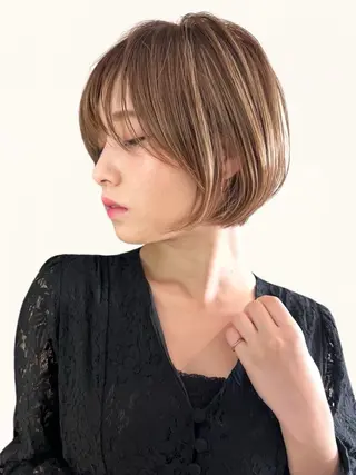ショート 大人レイヤー ヨシミカズヤのヘアスタイル