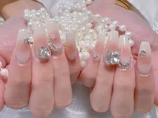 ネイル 🐳彩羽チップ 長さだし専門🐳のネイルデザイン