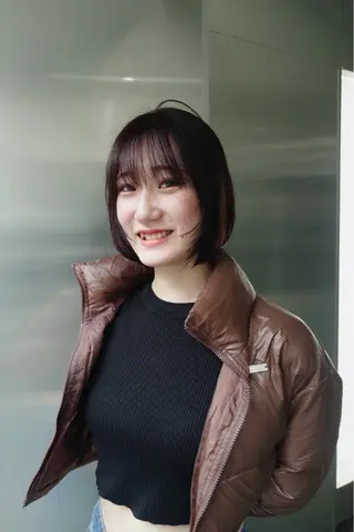 ミディアム naito/ ハイトーン/レイヤーのヘアスタイル