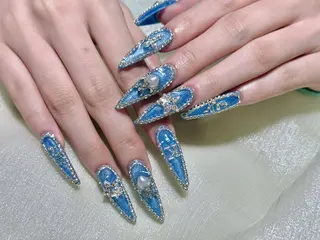 ロング Rola kira nail salon所属・Rola kira 麗のネイルデザイン