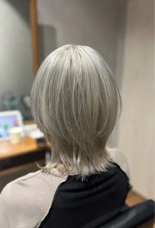 セミロング ✂️秋葉原 🤍YURI🤍のヘアスタイル