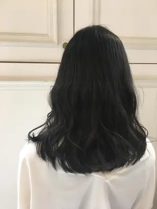 ミディアム 田中 未澪のヘアスタイル
