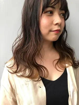 セミロング カラー Nero✂︎ officialのヘアスタイル