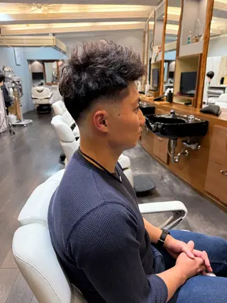 ショート パーマ メンズ 西村 和真のヘアスタイル