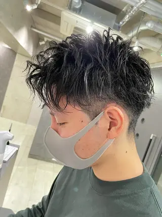 メンズ Kvell&Co.所属・ハイトーン カラーのヘアスタイル