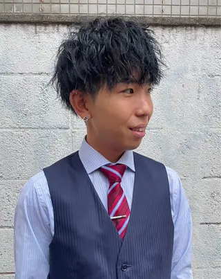 ミディアム パーマ メンズ 渋谷 メンズヘア⭐️ タニグチヨシユキのヘアスタイル