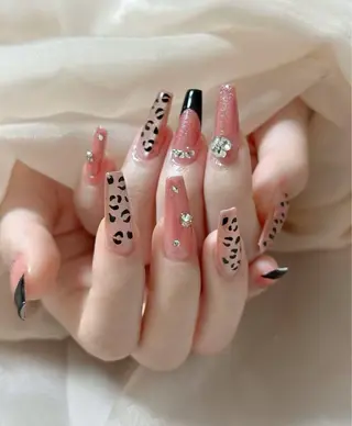 ネイル 小 雨のネイルデザイン