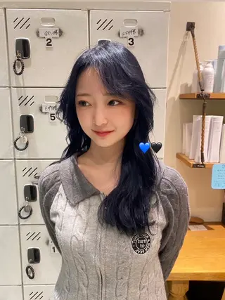 ロング カラー 棟方 世奈のヘアスタイル