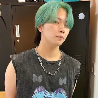 ショート カラー ブロンド/ブリーチ 【SITY.】のヘアスタイル