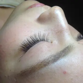 マツエク・マツパ 🥚sumire🥚 アイデザイナーの眉毛・アイブロウイメージ