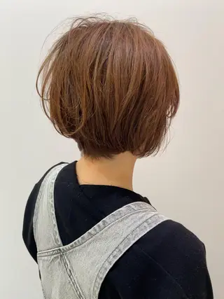 ショート カラー 田中 あやなのヘアスタイル