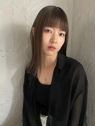 セミロング ワキウチコウスケ 福岡天神美容室のヘアスタイル