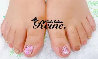 ネイル Nailsalon Reine所属・玉栄 伶奈のネイルデザイン