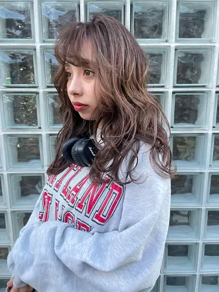 ロング カラー 安藤 佑衣のヘアスタイル