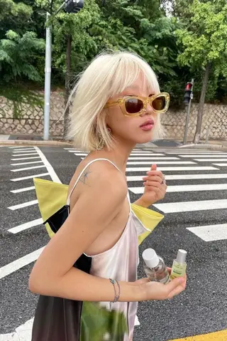 ショート ボブ ブリーチ/miinaのヘアスタイル