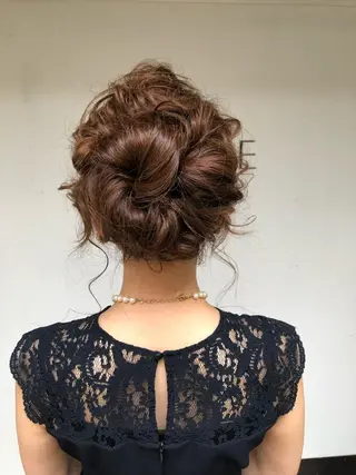 ヘアアレンジ i MA ヘアスタジオ所属・勝野 麻美のヘアスタイル