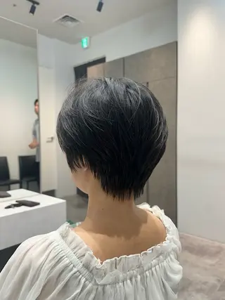 ショート ごとう さなのヘアスタイル