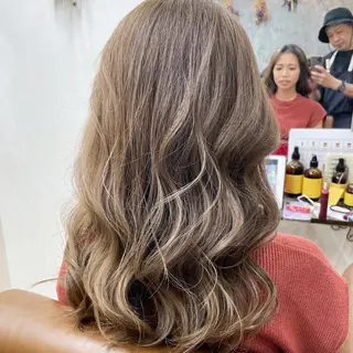セミロング カラー TOWA 野村　コウダイのヘアスタイル