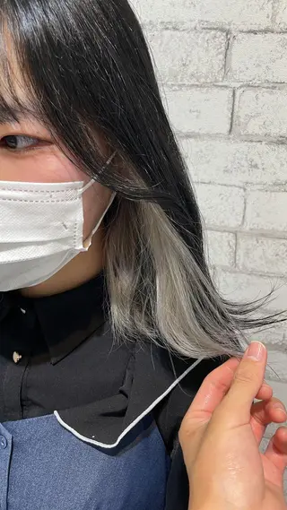 ショート カラー 佐野 優斗のヘアスタイル