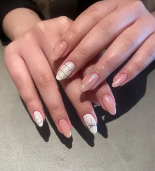ネイル 藤井 里緒奈のネイルデザイン