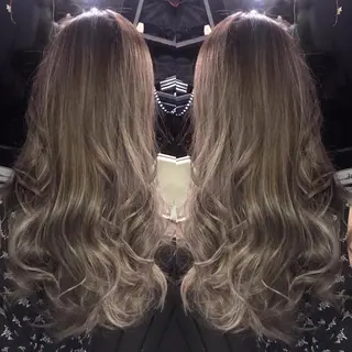 ロング カラー 吉本 yoshimotoのヘアスタイル