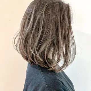 ショート カラー ネイル 中山 天地のヘアスタイル