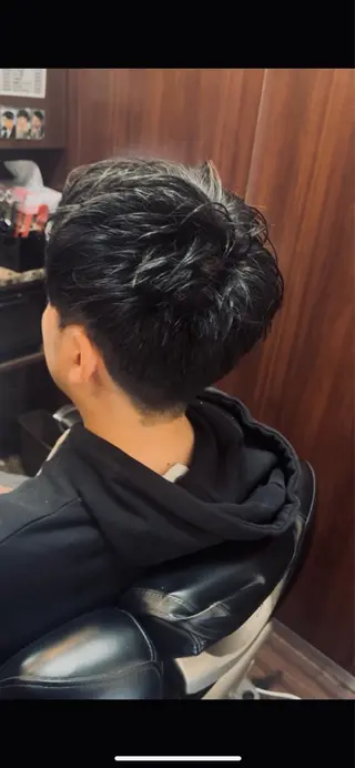 ミディアム メンズ ヒロ銀座バーバーショップ秋葉原店所属・堀 真人のヘアスタイル