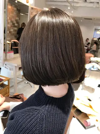 ショート ミルクティーベージュ 山本勝志のヘアスタイル