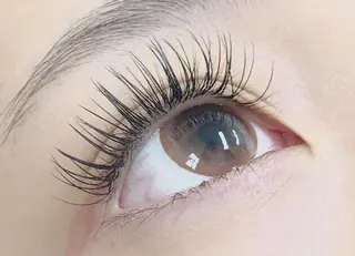 マツエク・マツパ eminy lash 【エミニーラッシュ】のマツエク・マツパデザイン