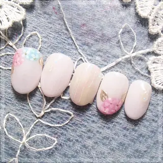 ネイル 山田 麻衣のネイルデザイン