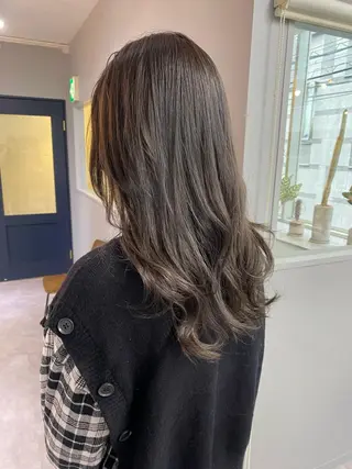 セミロング カラー きよはらちさき🍑 柔らかカラー🌱🫧のヘアスタイル