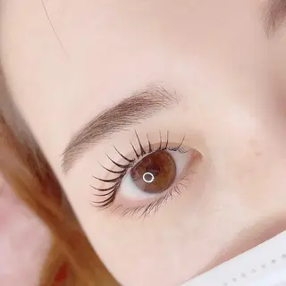 アイブロウ eyelashsalon Lily Me所属・イイダ リナの眉毛・アイブロウイメージ