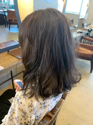 セミロング 佐藤 美紅のヘアスタイル